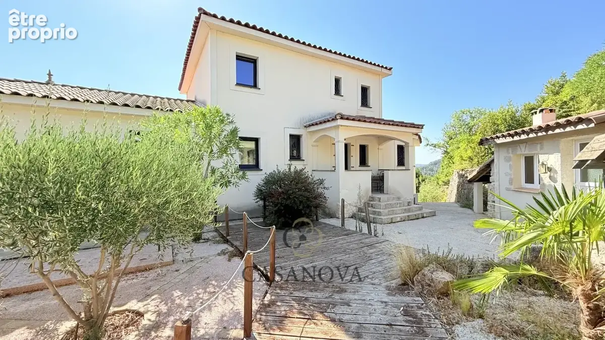 Propriété avec gîtes et maison familiale sur les hauteurs de Lodève - photo 3