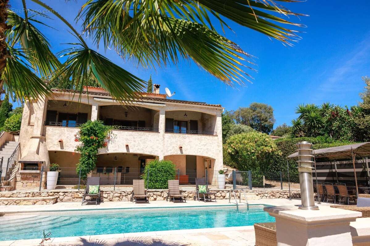 Maison à BIOT