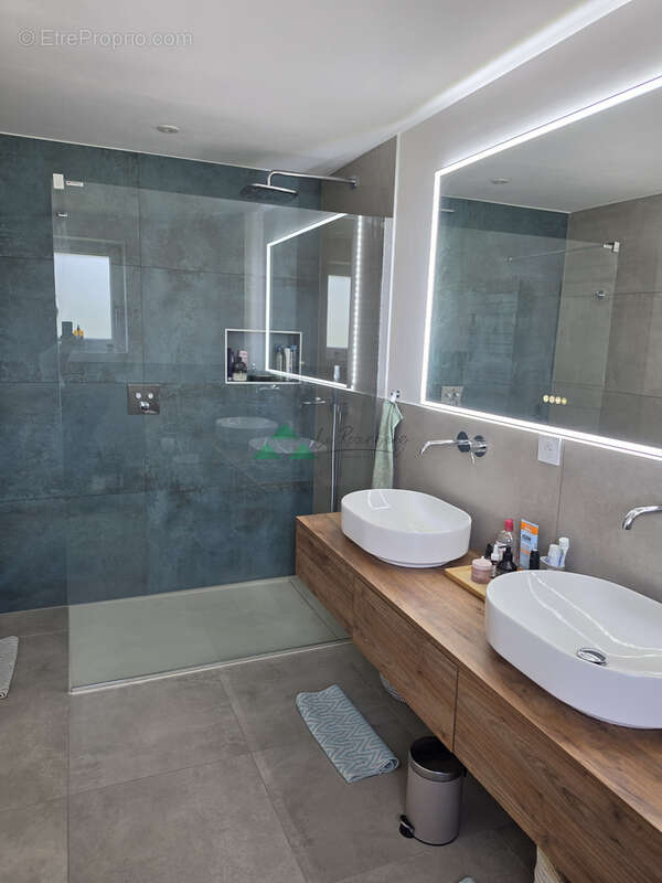 Spacieuse maison rénovée avec 5 chambres sur 18 ares - photo 9
