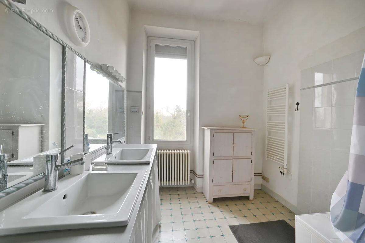 Maison à CHATEAURENARD