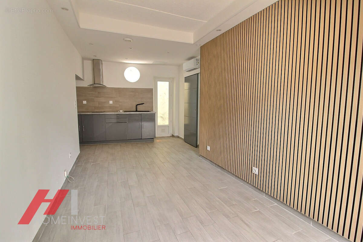 Nouveauté proche fac et ecoles  t2 rénové avec courette   marseille 13006 - photo 2
