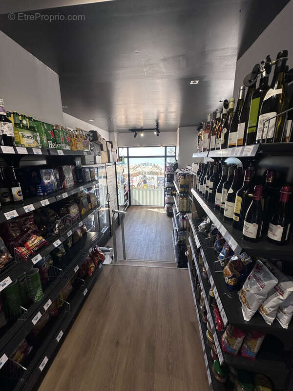 Commerce à LES SABLES-D'OLONNE