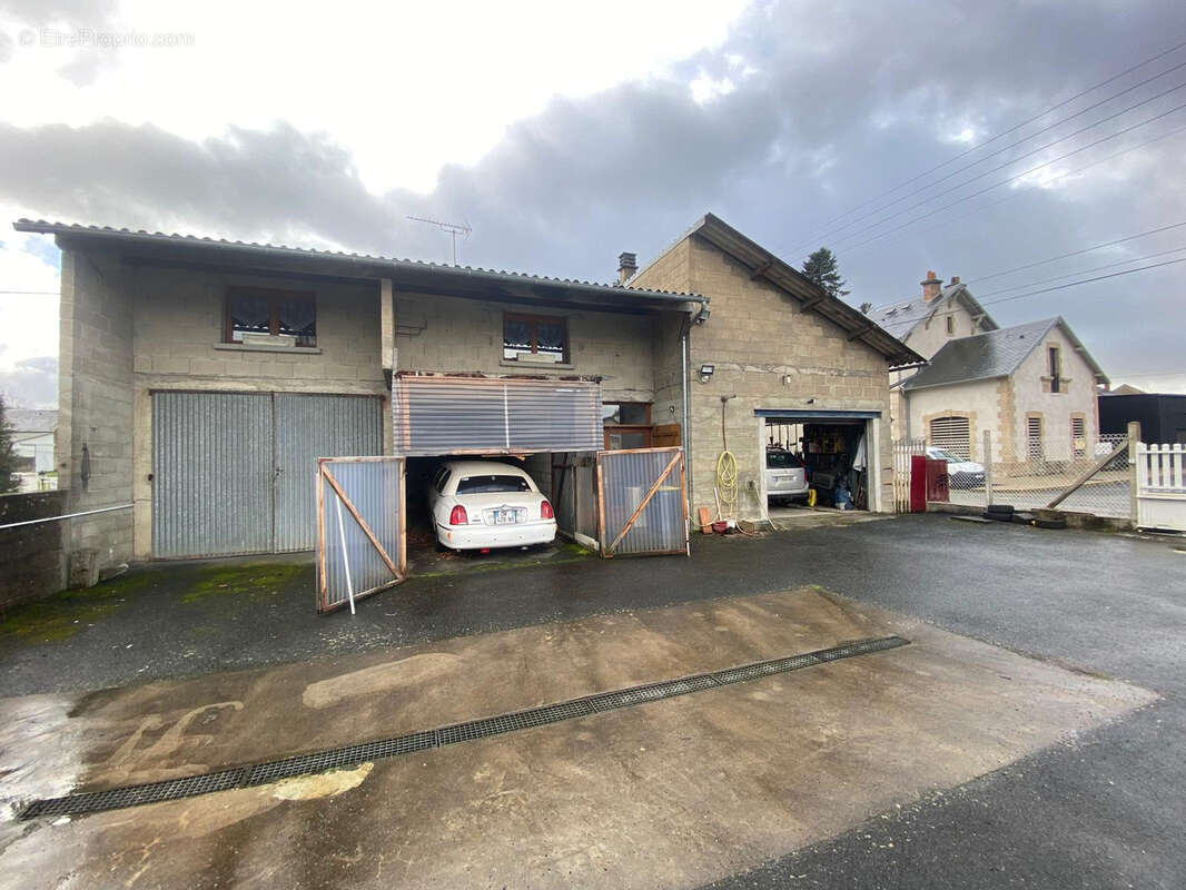 Maison à DUN-LE-PALESTEL