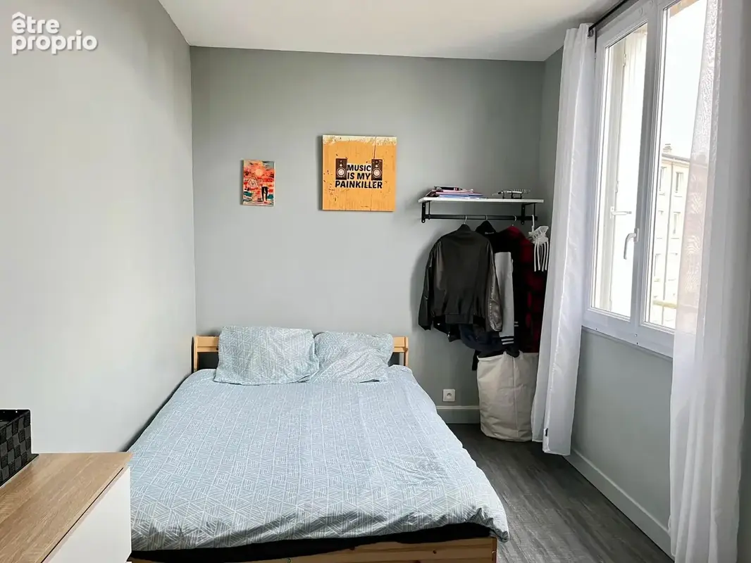 Appartement 81 m² à Saint-Jean-De-La-Ruelle  - photo 7