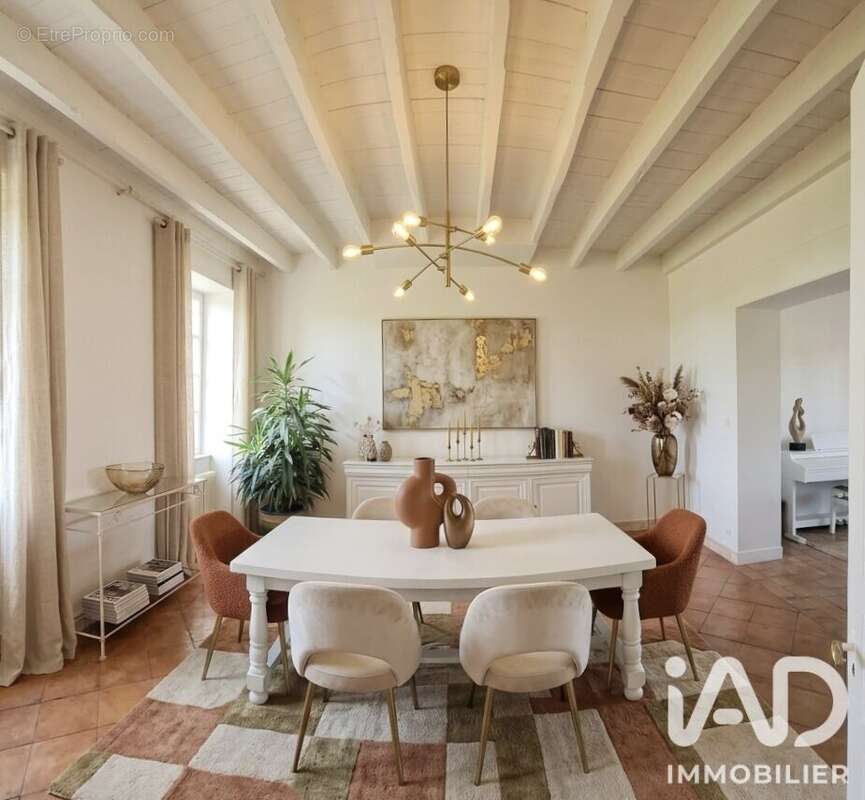 Maison 450 m² à Gaillac  - photo 7