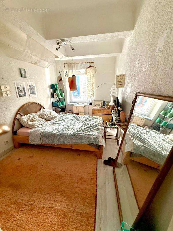 Appartement à MARSEILLE-1E