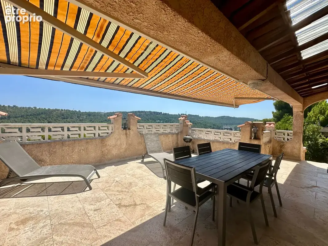 Sur les hauteurs de Carnoux : Villa type 5 avec piscine - photo 23