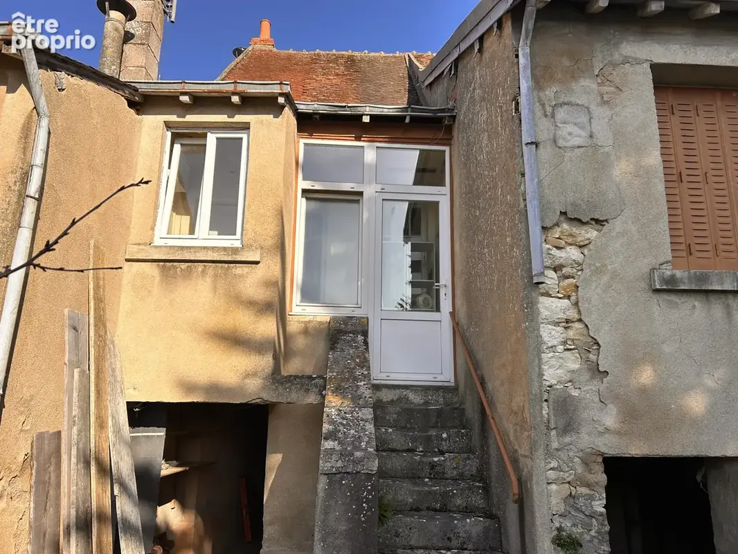 A VENDRE - Ensemble de deux maisons à rénover à Saint-Marcel - photo 10