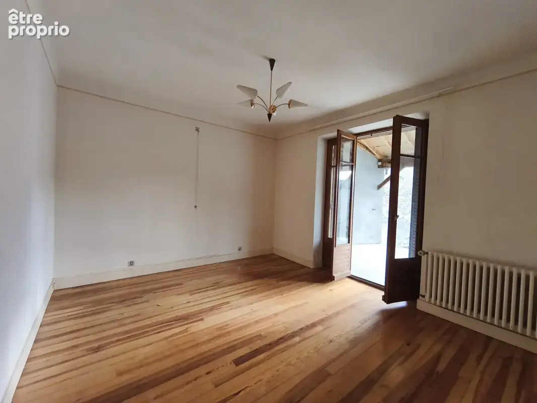 maison en pierre avec terrain de 2100m2 - photo 9
