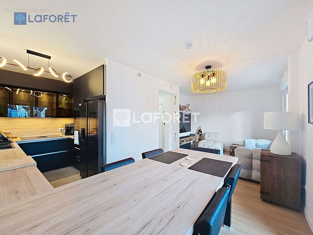 Appartement à COUPVRAY