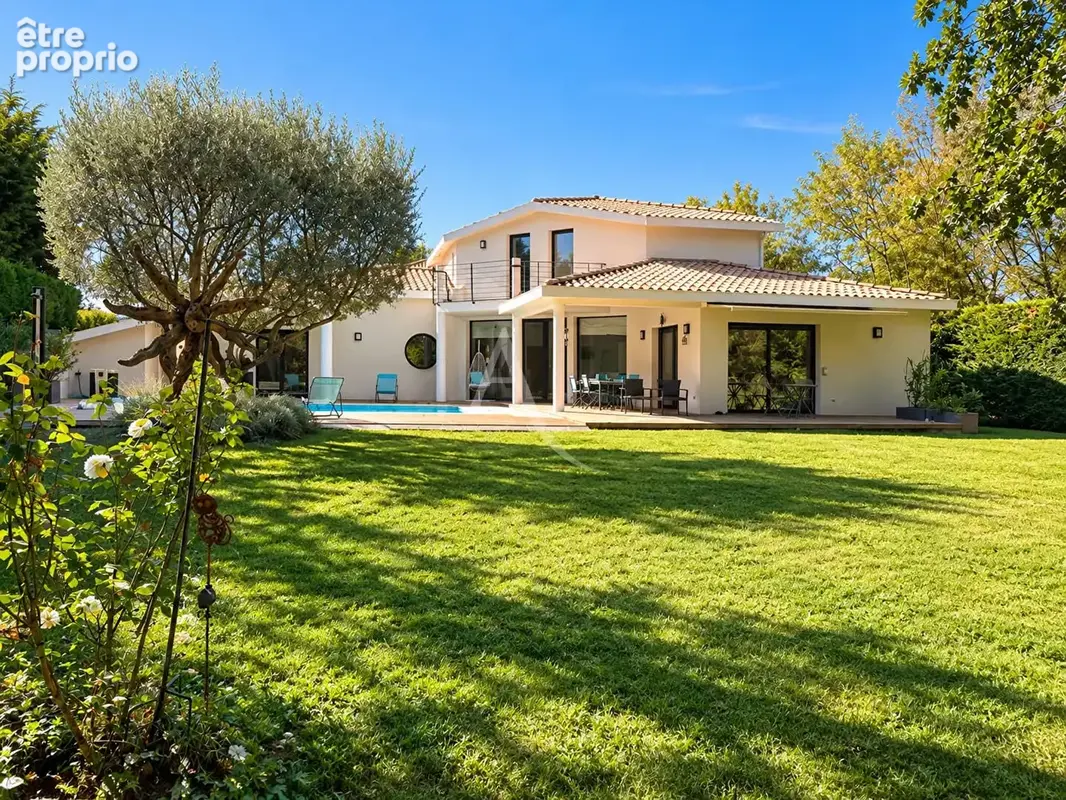 COLOMIERS PERGET - Villa comtemporaine de standing - photo 2