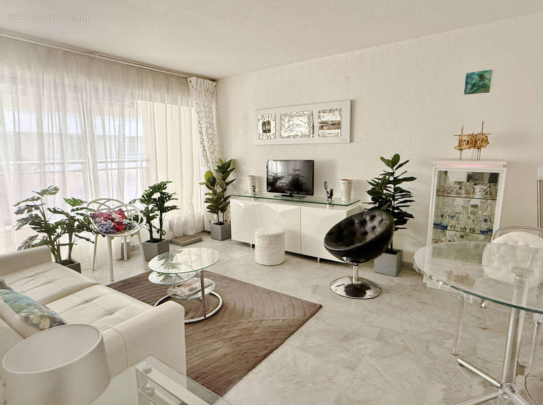 Appartement à SAINT-RAPHAEL