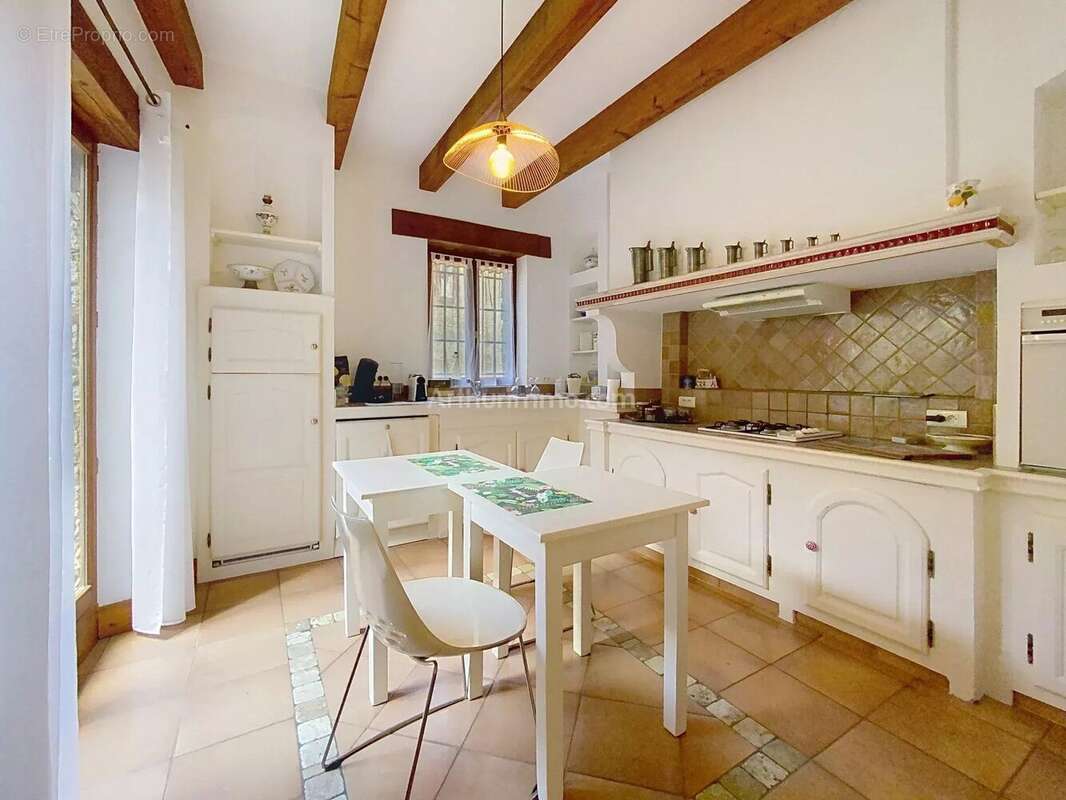 Appartement à CATERI