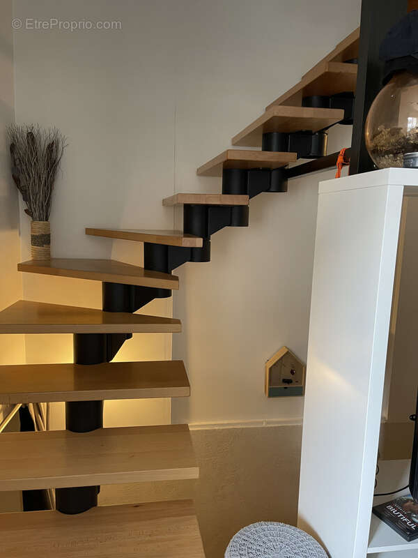 Appartement à POUSSAN
