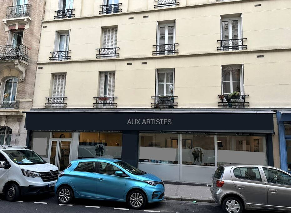 Commerce à PARIS-11E