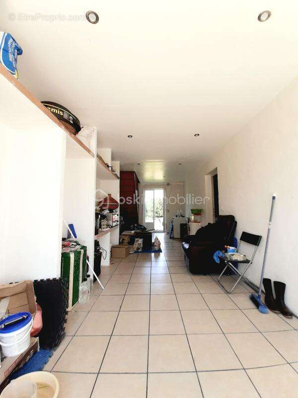 Maison à LA CHAPELLE-MONTBRANDEIX