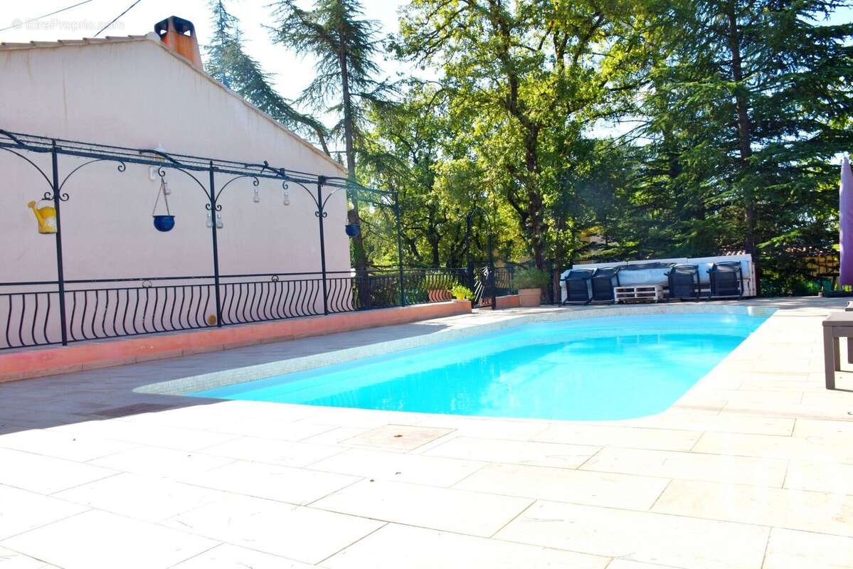 Photo 8 - Maison à SAINT-MAXIMIN-LA-SAINTE-BAUME