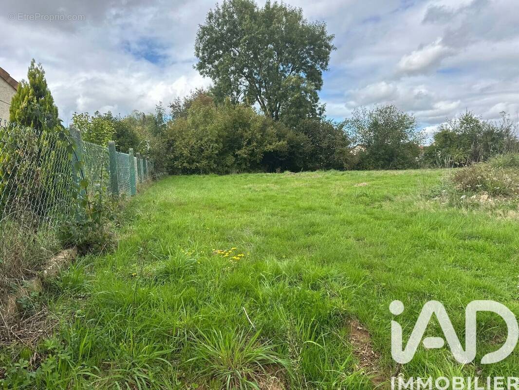 Photo 1 - Terrain à OSLON