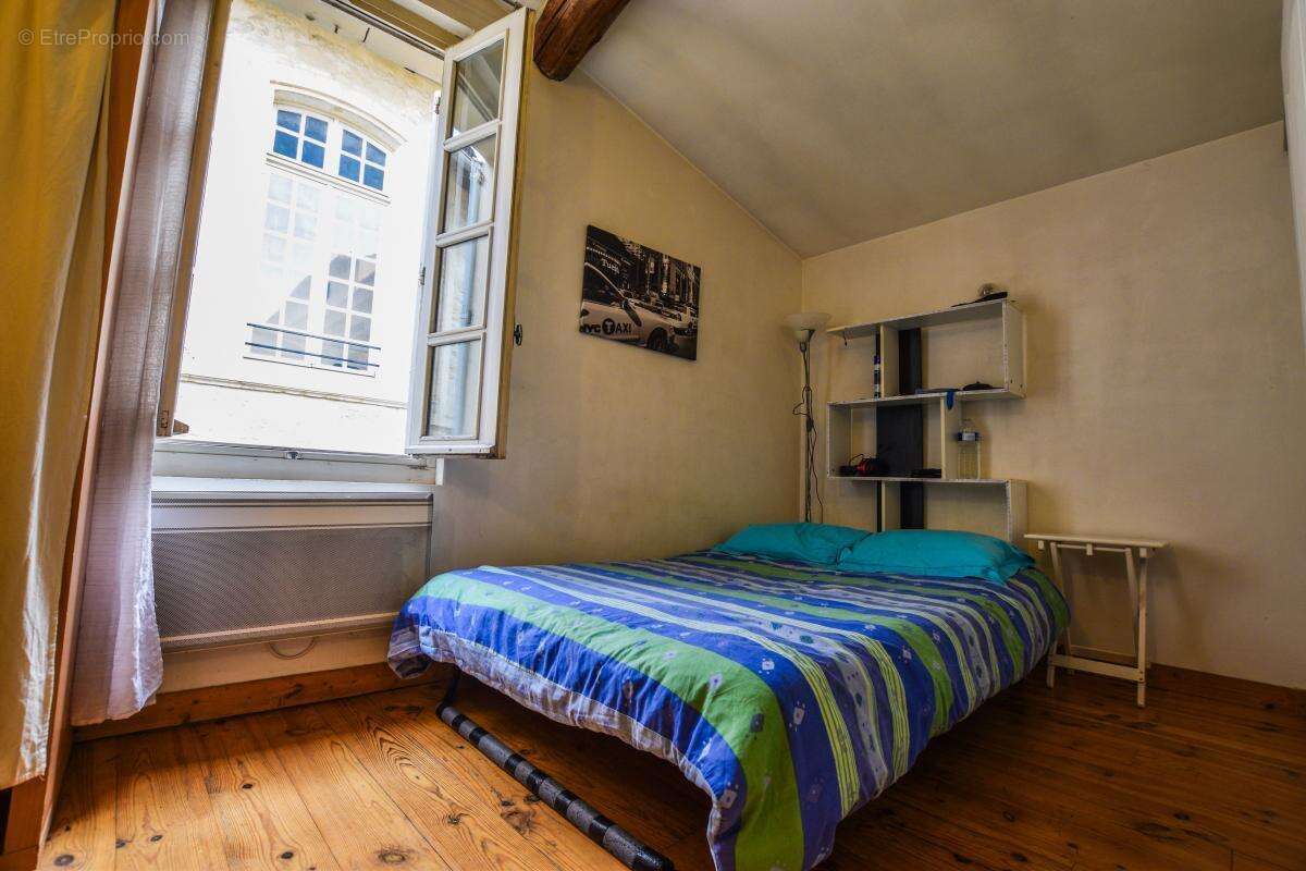 Appartement T1 À Vendre - photo 2