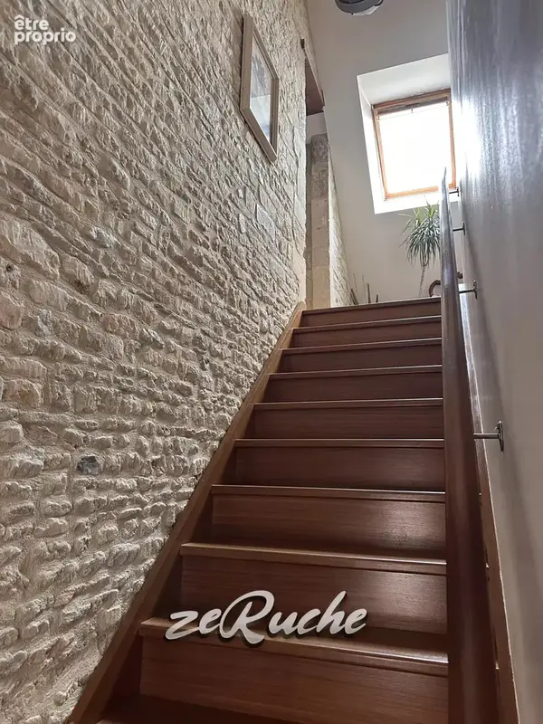 Maison en Pierre à Rots 155m2 et environ 1000m2 de jardin - photo 11