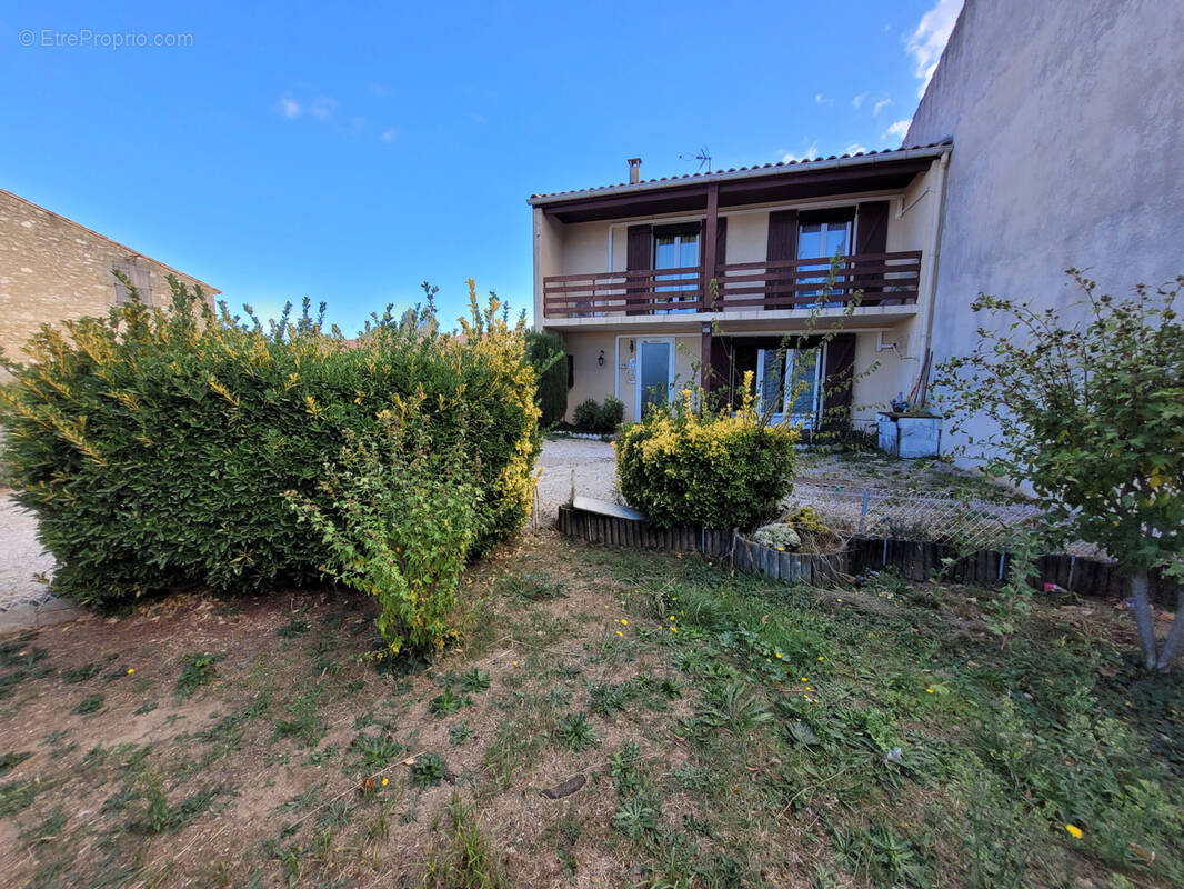 Maison à FLEURY