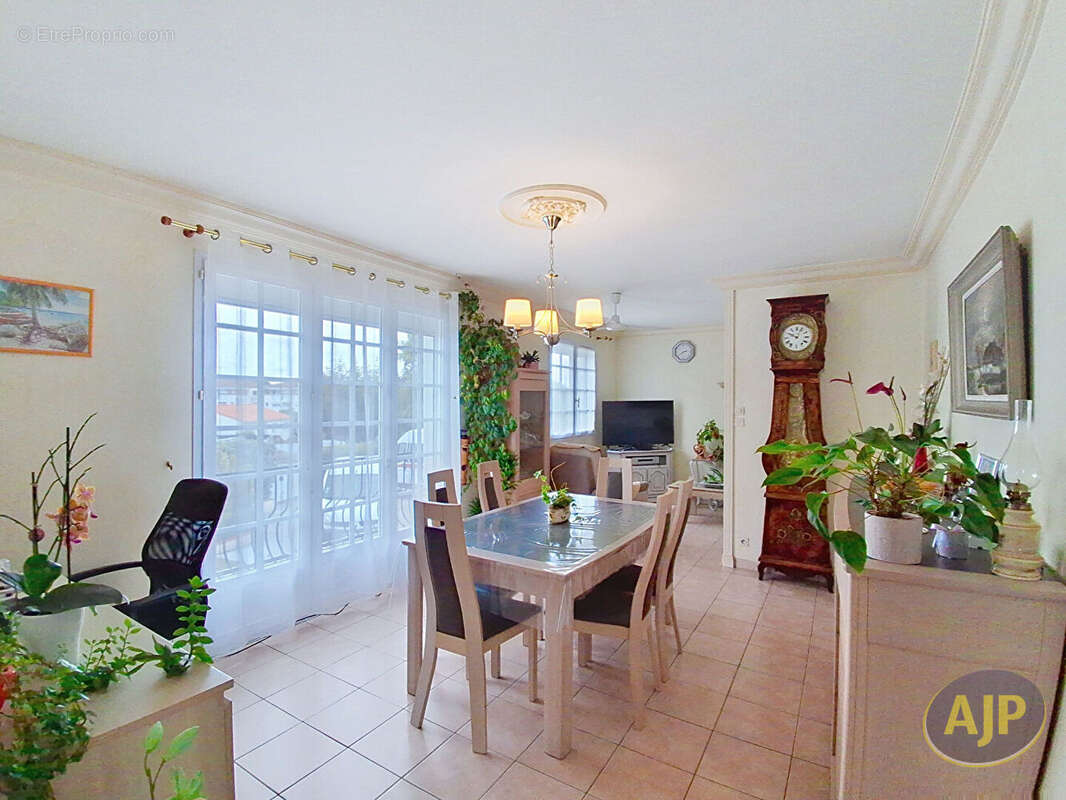 Maison sur sous-sol à vendre - MOUILLERON LE CAPTIF - photo 5