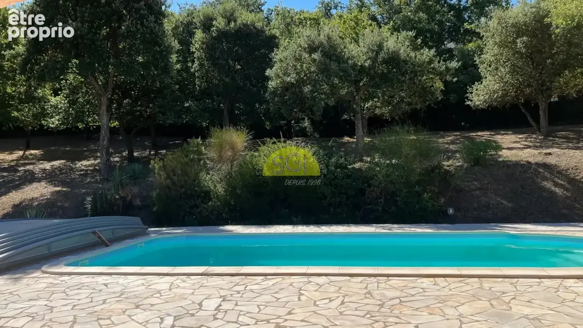 Belle villa climatisée de plain-pied avec piscine et garage sur 5 153 m² de terrain - photo 11