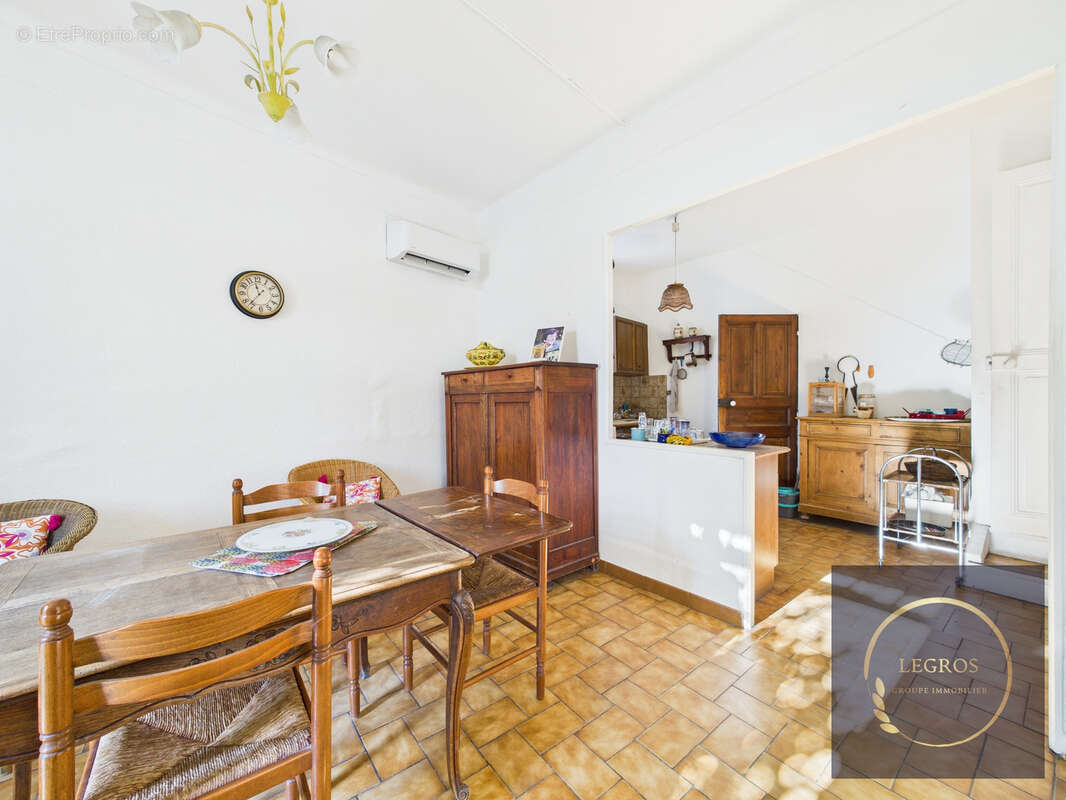 Maison à CHATEAURENARD