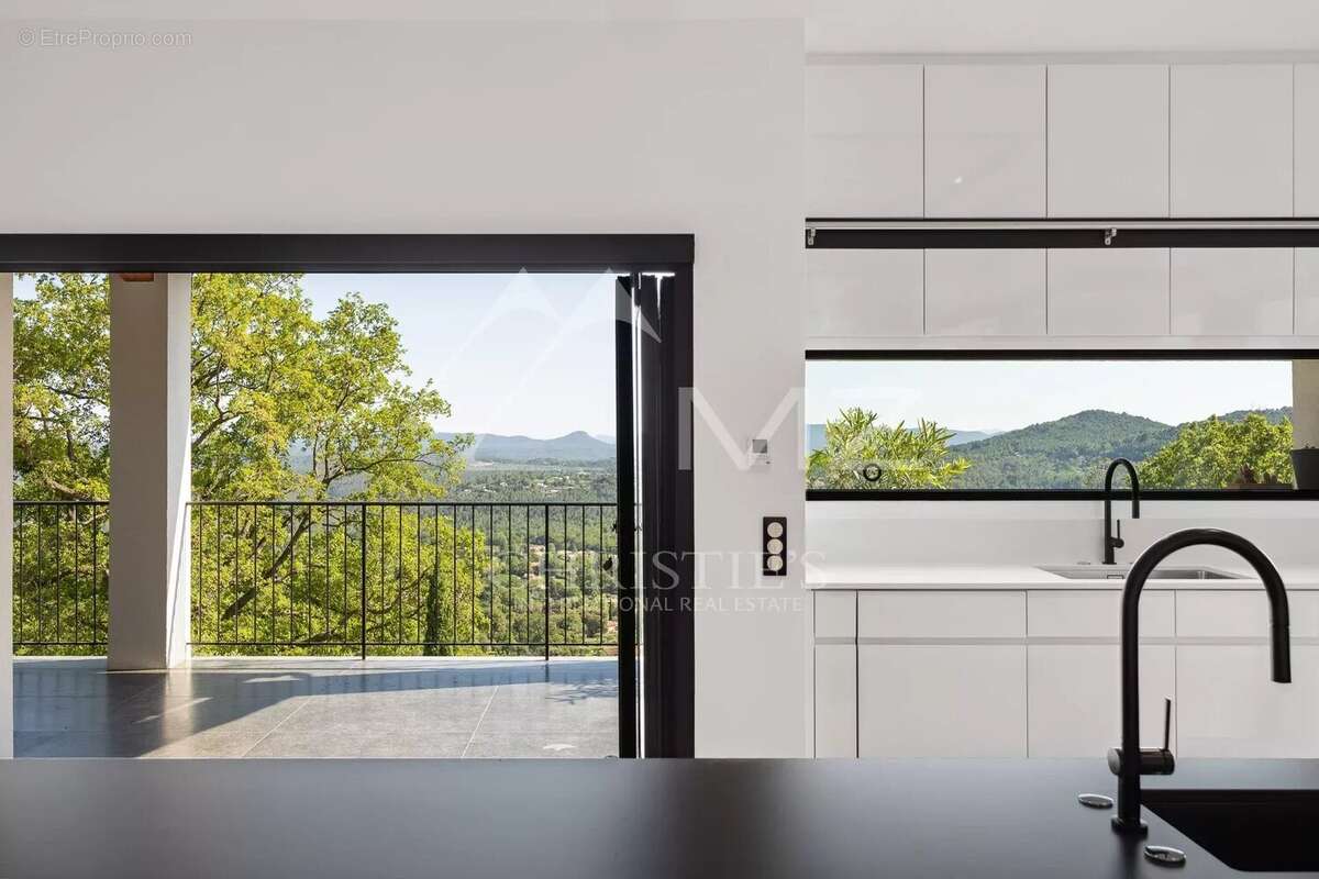 Maison à FAYENCE