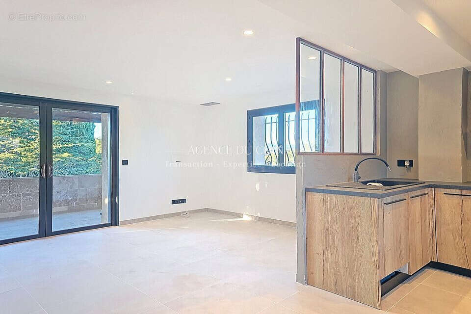 Maison à TRANS-EN-PROVENCE