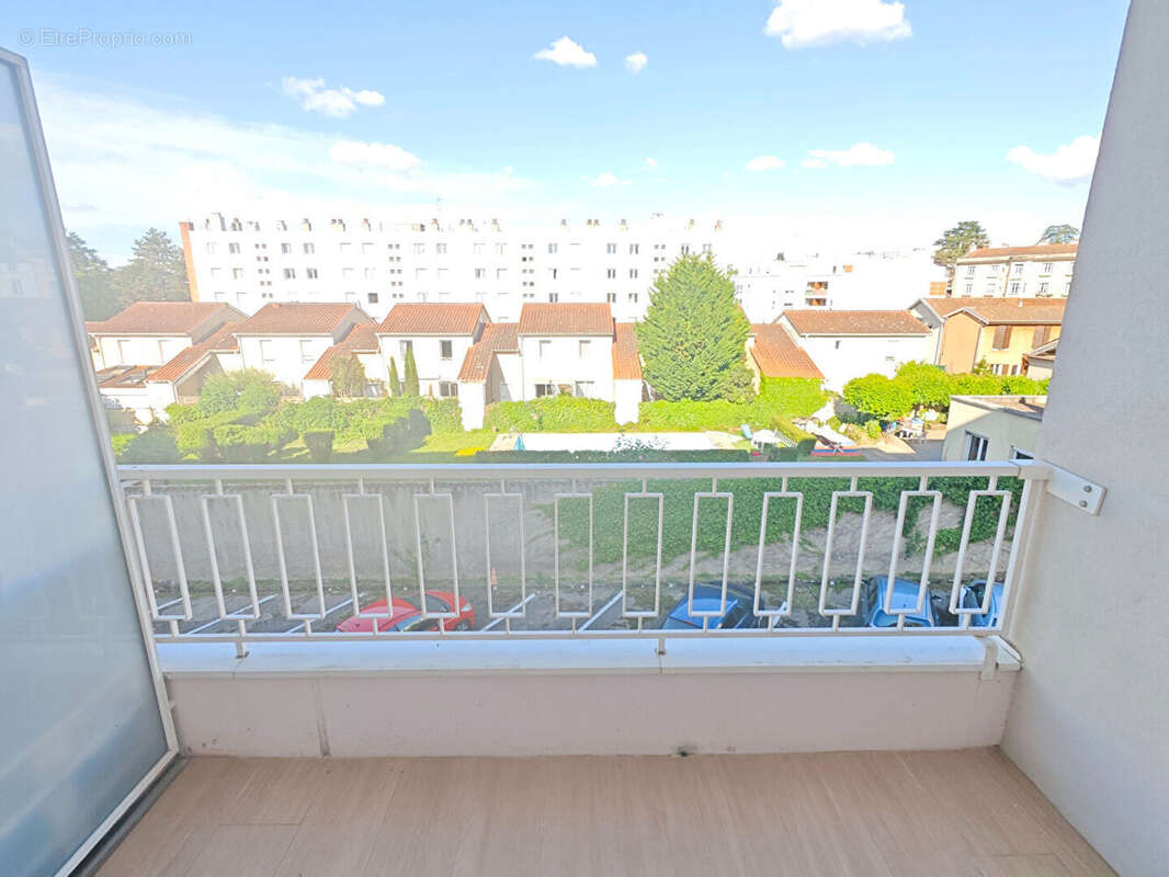 Appartement à TASSIN-LA-DEMI-LUNE