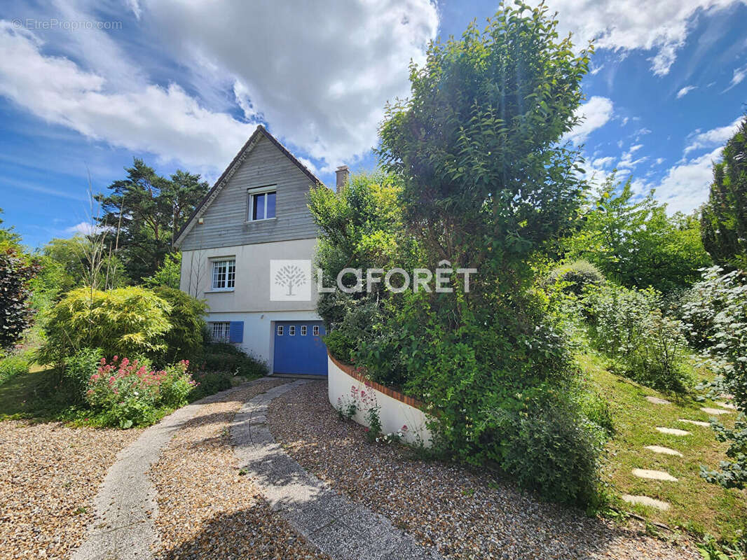 Maison familiale 4 chambres 160m² - Saint Pierre Des Fleurs - photo 3