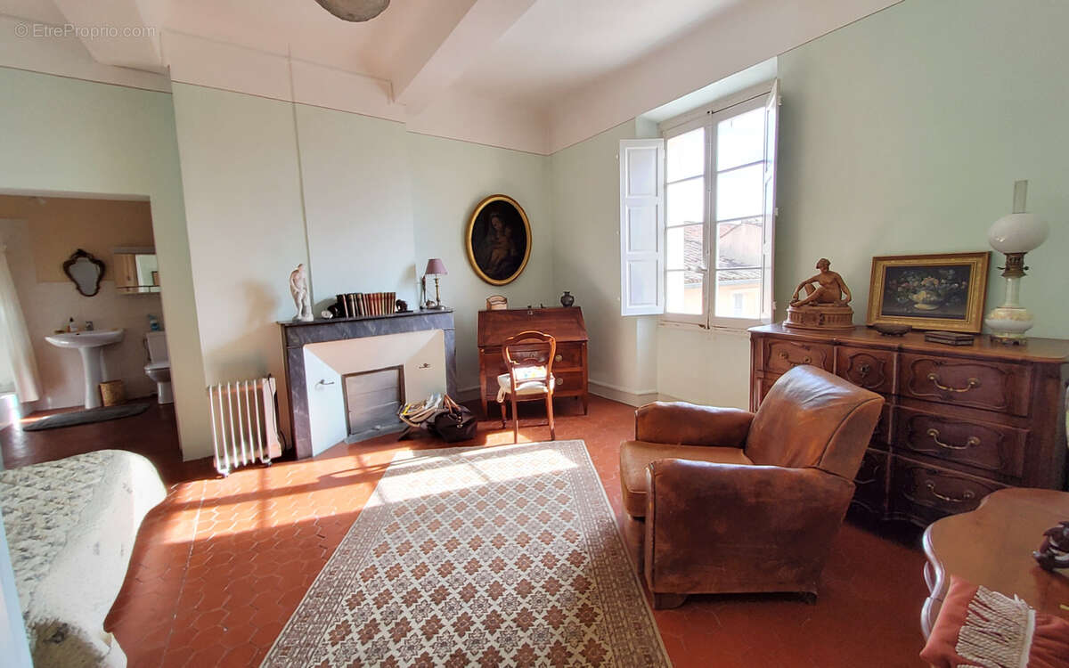 Maison à PUGET-VILLE