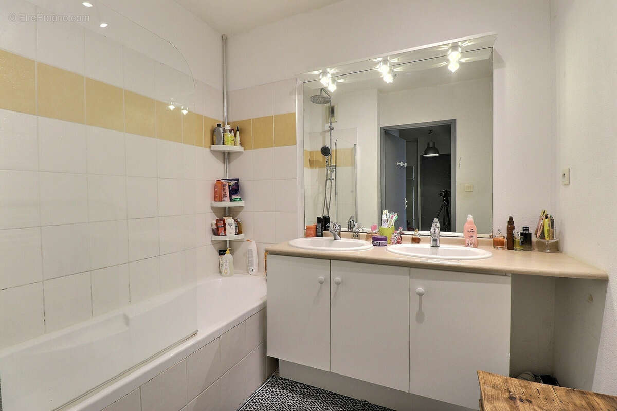 Appartement à CAVIGNAC