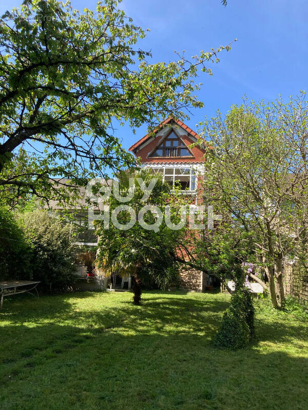 Maison à LIVRY-GARGAN