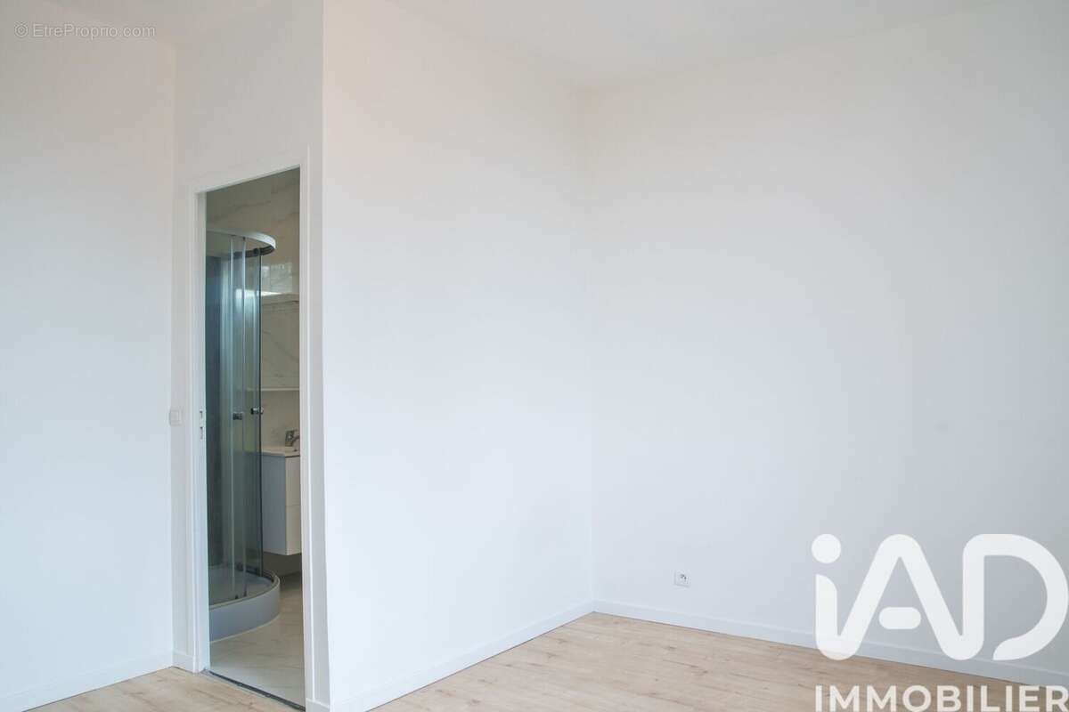 Photo 6 - Appartement à SAINT-GERMAIN-LES-ARPAJON
