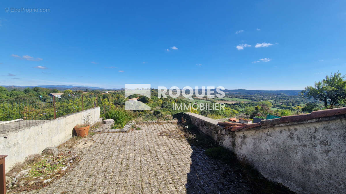 Les Rives, maison de village de 5 pièce avec cave jardin et terrasse - photo 2