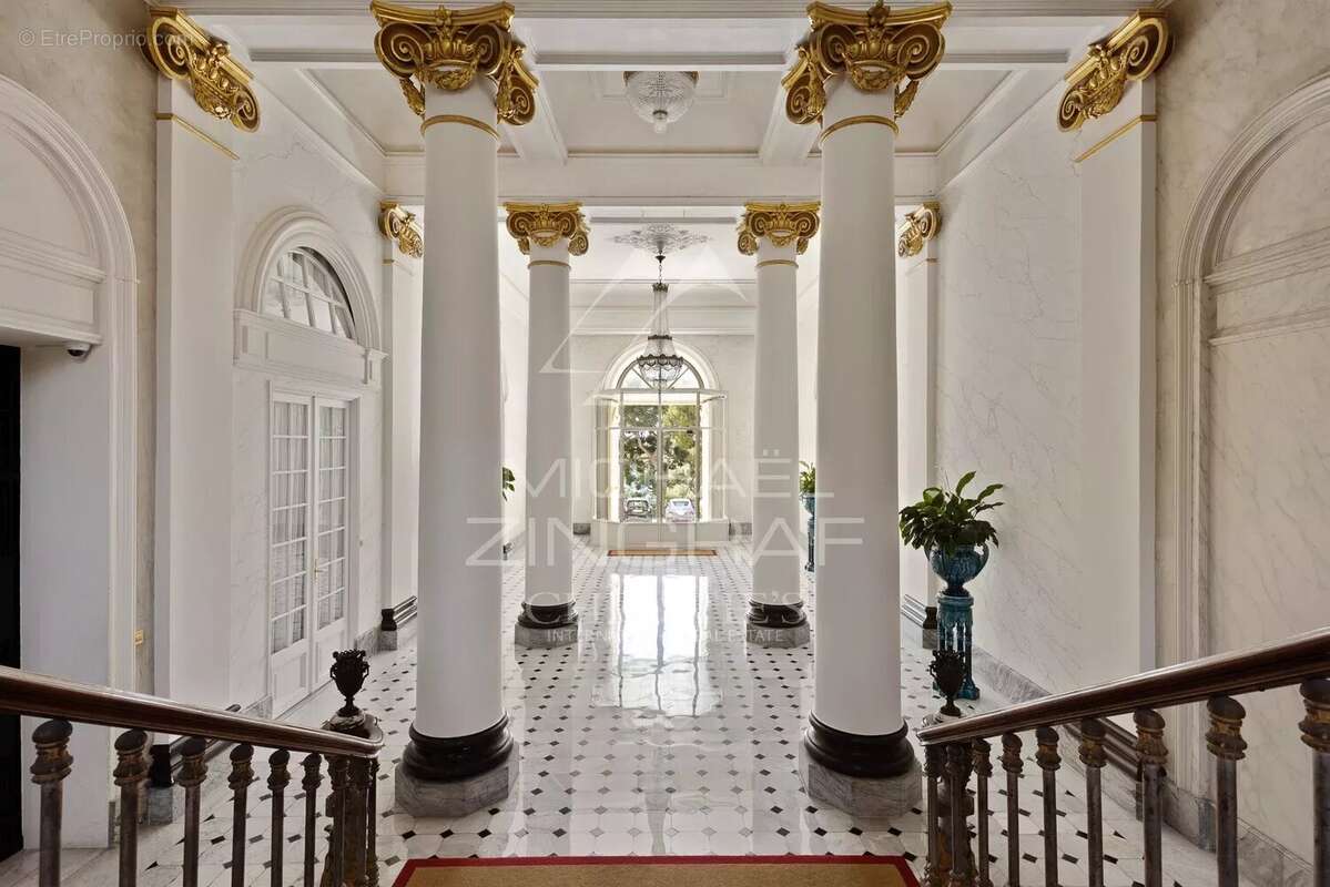 Appartement à CAP-D'AIL