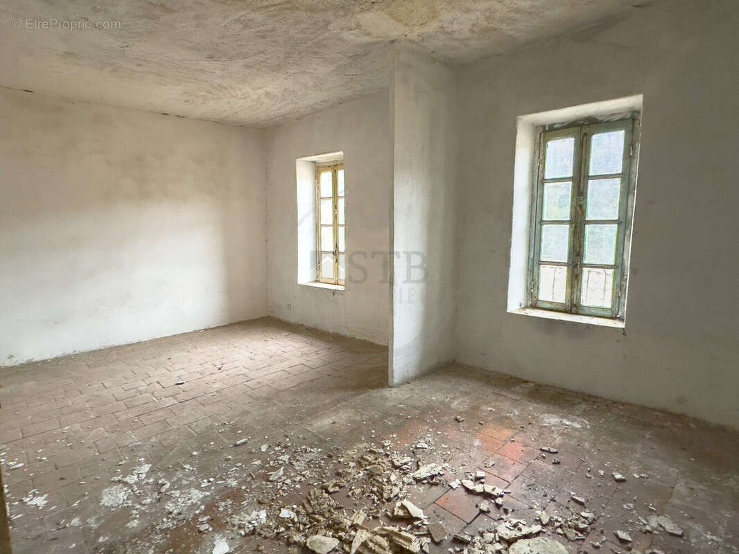 Maison à LARGENTIERE