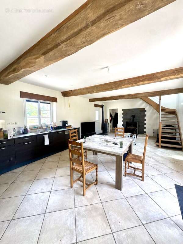 Maison 250 m² à Saint-Vaast-Dieppedalle  - photo 5