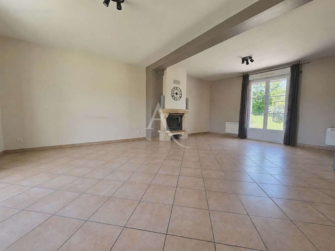Maison à MARINES