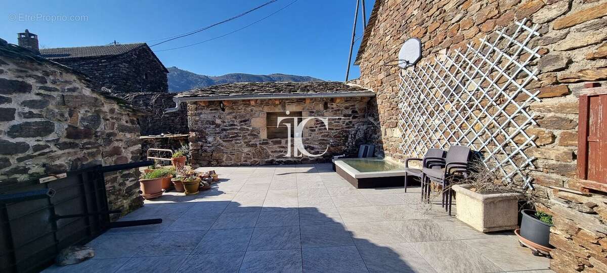 Maison à MALARCE-SUR-LA-THINES