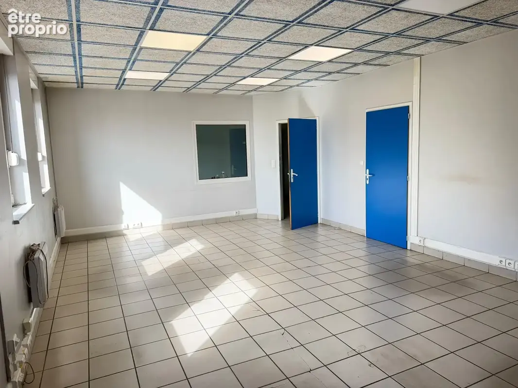 Vente ensemble immobilier industriel de 3 660 m2, sur terrain de 21 181 m2 LURE - photo 7