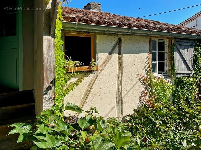 Maison à BASSOUES