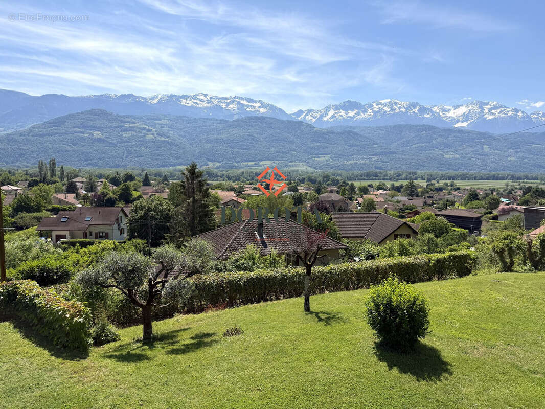 Maison à LUMBIN