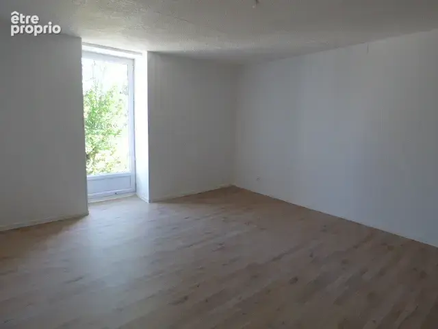 Maison de 111 m2 avec jardin et dépendances   Gannat - photo 11