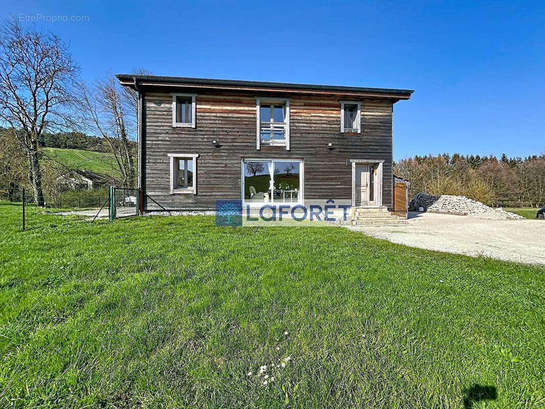 Fronville Chalet 150 m² - photo 14