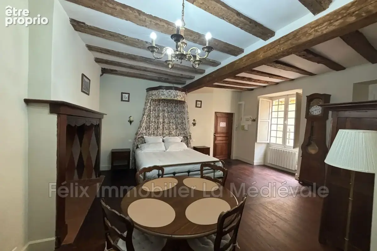 Appartement à SARLAT-LA-CANEDA