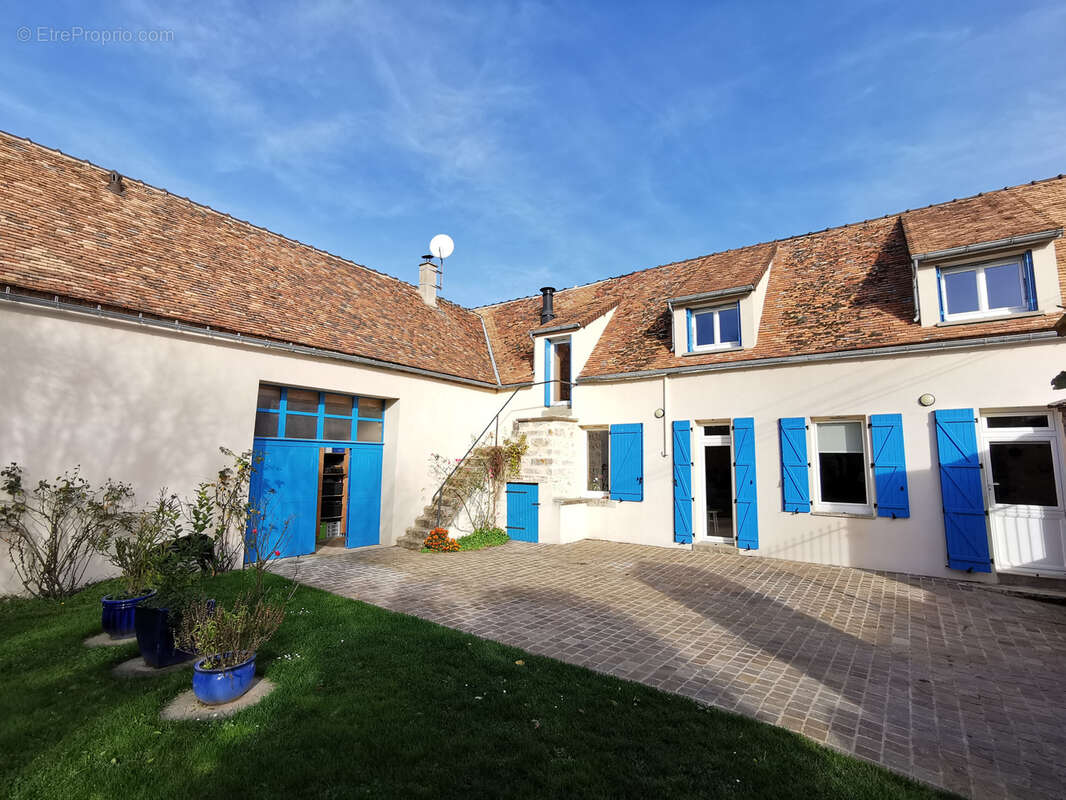 Maison à BRAY-SUR-SEINE