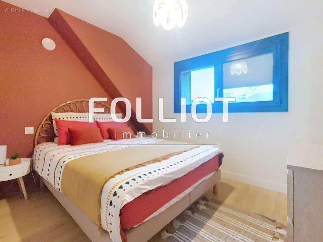 Maison à JULLOUVILLE